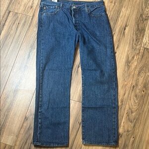 Levi’s 501 Original Fit Button Fly Jeans Men’s 36x32 Medium Wash Straight Leg